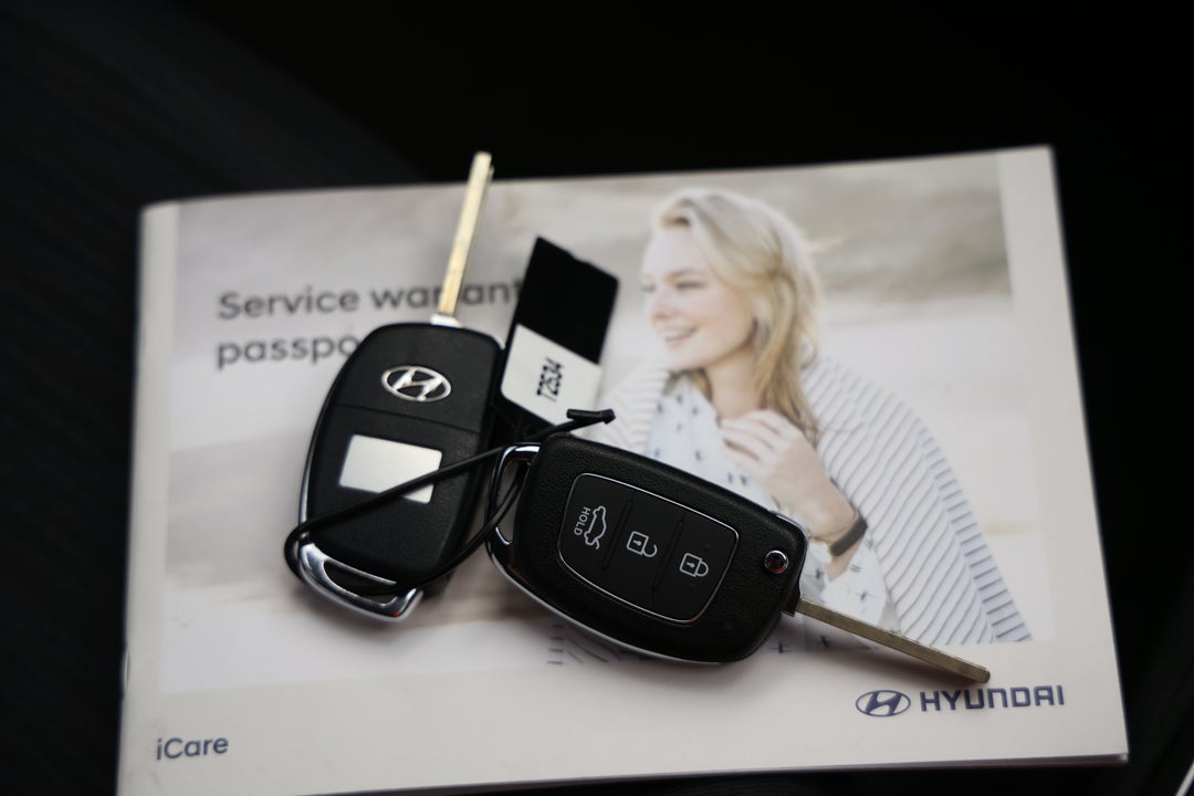 2018 Hyundai Accent Sport, Automatic, 45380 km, Key Close-up