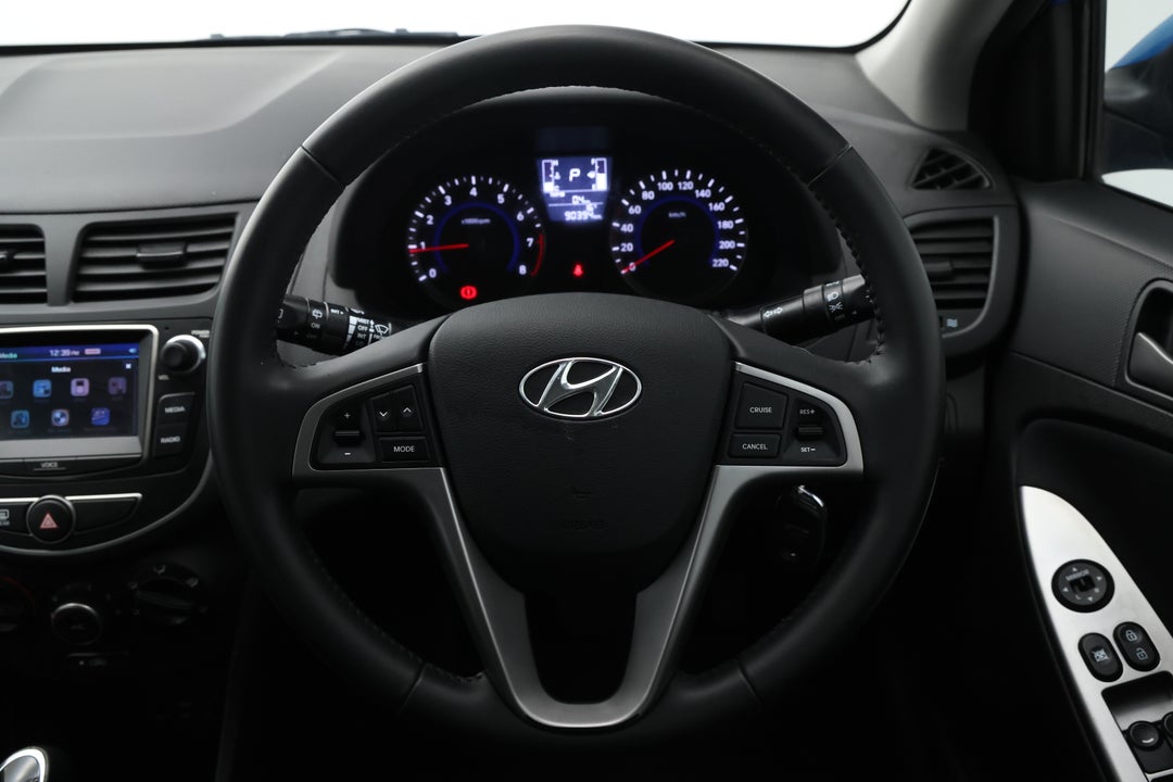 2018 Hyundai Accent Sport, Automatic, 90394 km, Steering Wheel Close-up