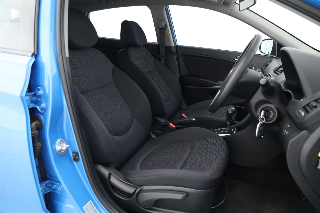 2018 Hyundai Accent Sport, Automatic, 90394 km, Right Side Front Door Cabin View