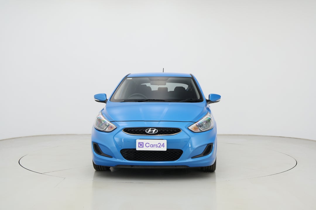 2018 Hyundai Accent Sport, Automatic, 90394 km, Front View