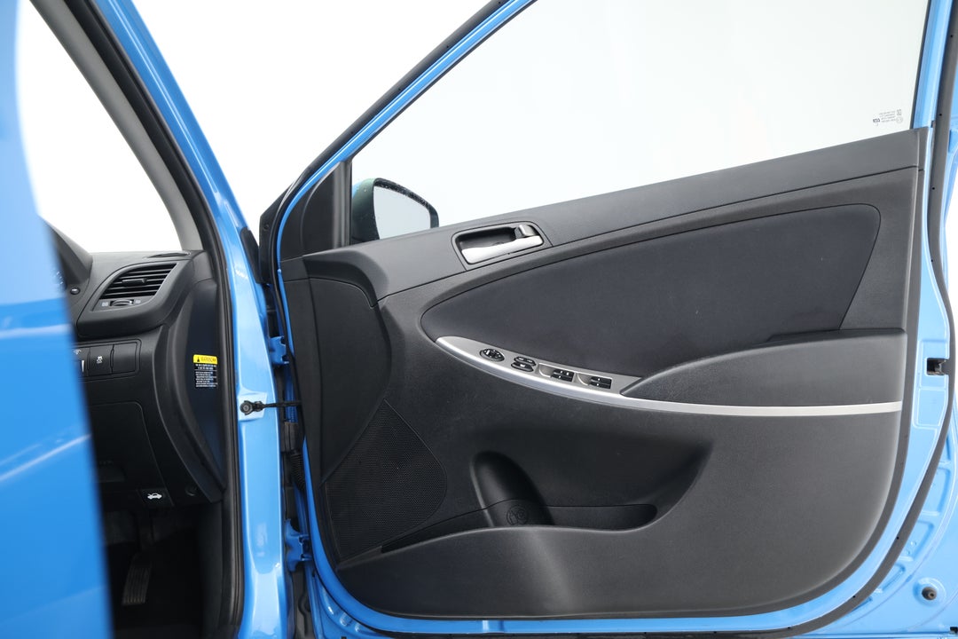 2018 Hyundai Accent Sport, Automatic, 90394 km, Speaker View