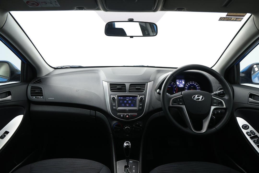 2018 Hyundai Accent Sport, Automatic, 90394 km, Dashboard View