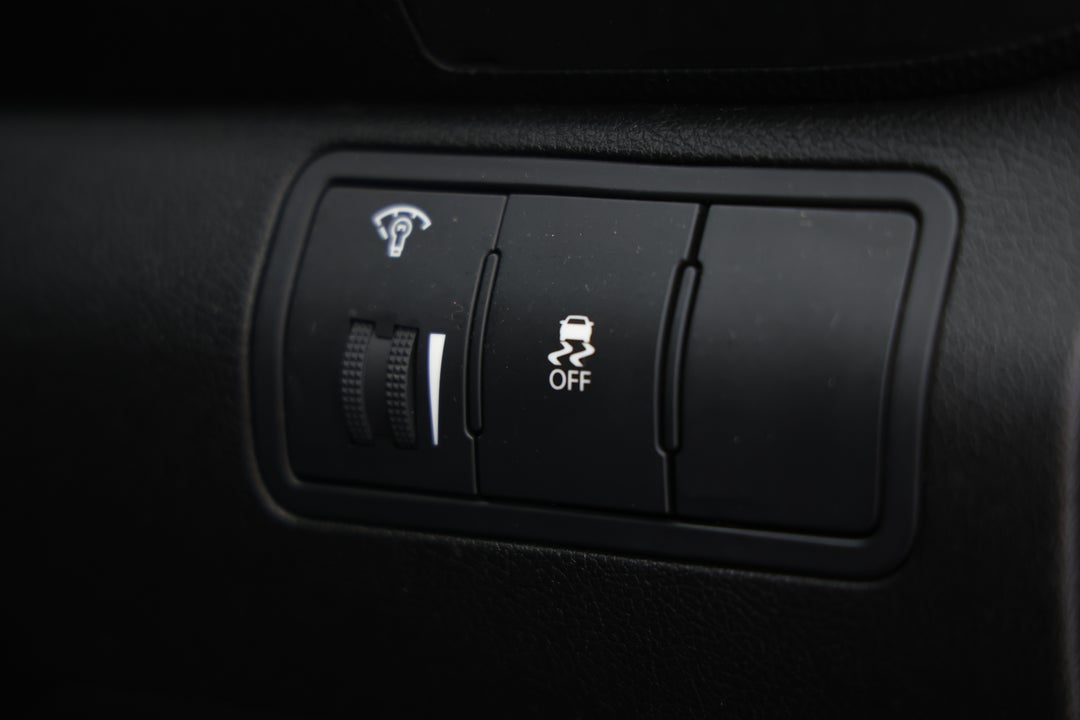 2018 Hyundai Accent Sport, Automatic, 90394 km, Utility Switches/Buttons