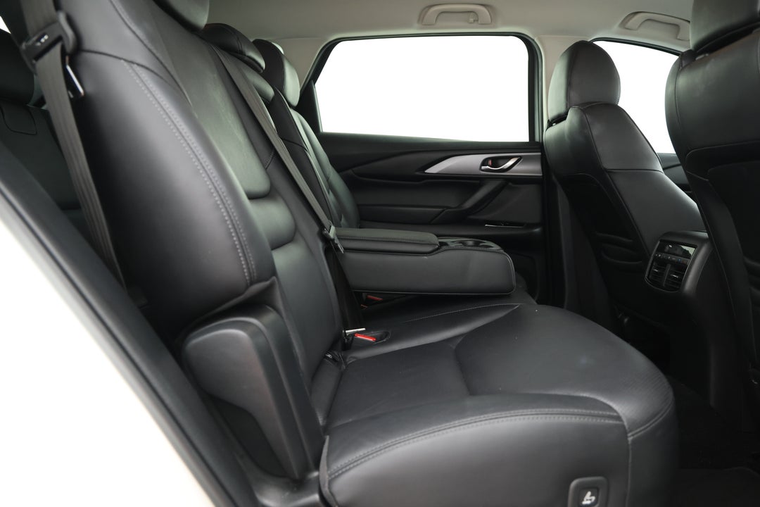2022 Mazda CX-9 Touring (FWD), Automatic, 70854 km, Right Side Rear Door Cabin View