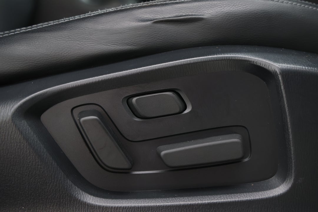 2022 Mazda CX-9 Touring (FWD), Automatic, 70854 km, Drivers Side Adjustment Panel