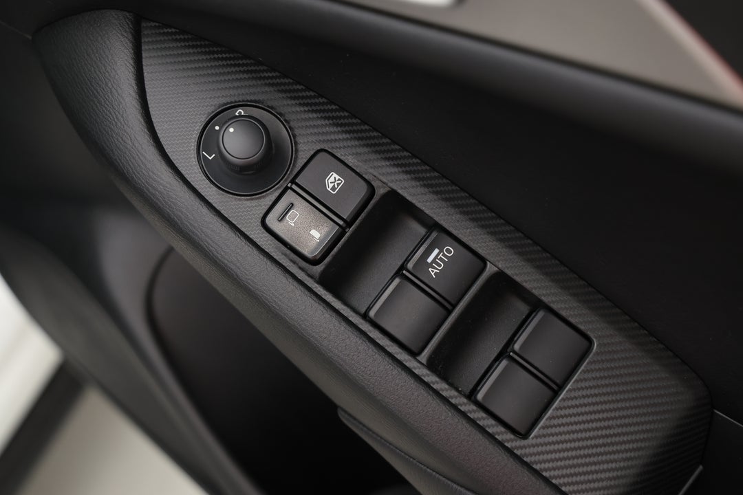 2020 Mazda CX-3 Maxx Sport (FWD), Automatic, 36808 km, Drivers Side Door Panel Controls