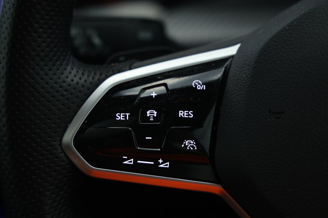 2021 Volkswagen Golf 110tsi R-line, Automatic, 43038 km, Cruise Control