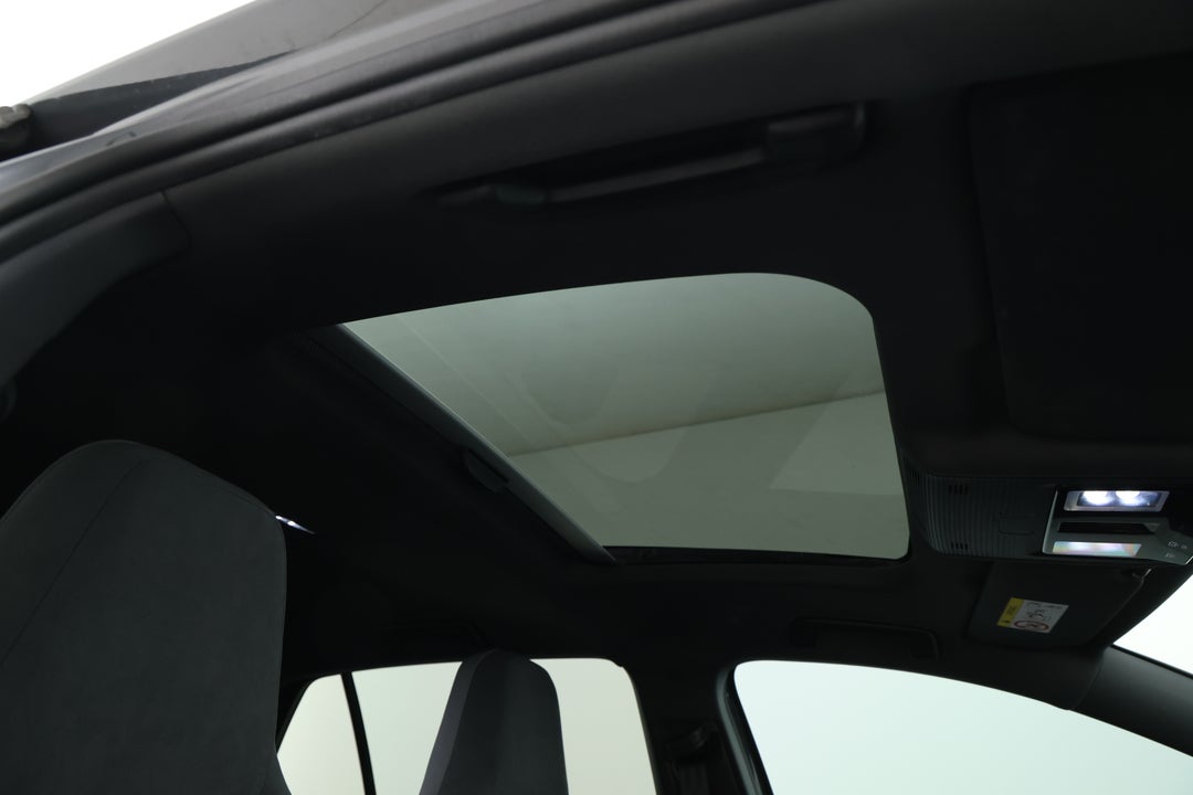 2021 Volkswagen Golf 110tsi R-line, Automatic, 43038 km, Interior Sunroof/Moonroof