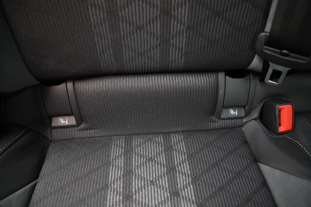 2021 Volkswagen Golf 110tsi R-line, Automatic, 43038 km, Child Seat Anchor Points