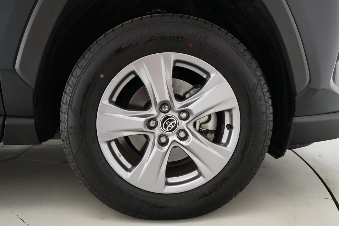 2022 Toyota RAV4 Gx Hybrid, Automatic, 56809 km, Right Front Wheel