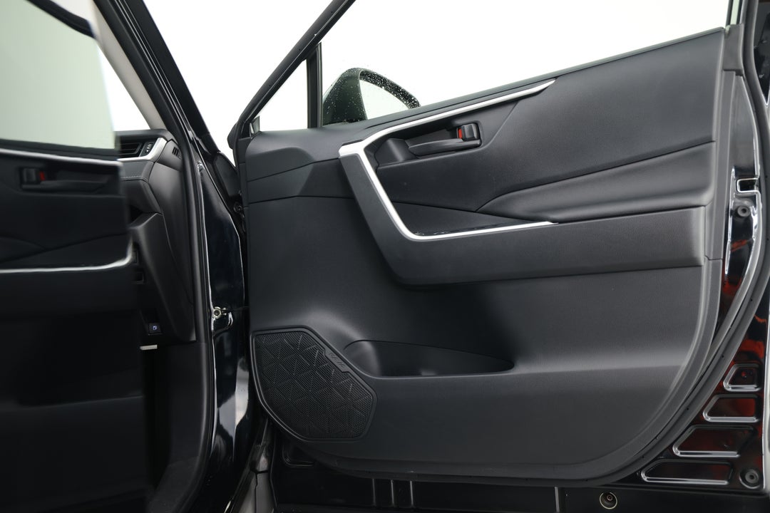 2022 Toyota RAV4 Gx Hybrid, Automatic, 56809 km, Speaker View