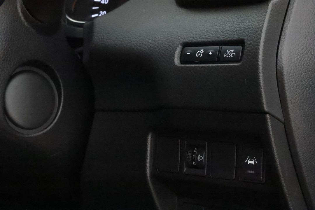 2019 Nissan Qashqai St-l, Automatic, 103935 km, Utility Switches/Buttons