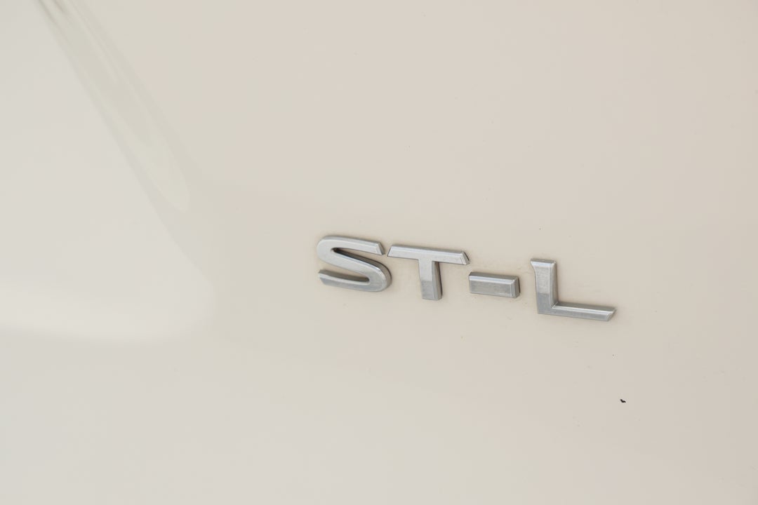 2019 Nissan Qashqai St-l, Automatic, 103935 km, Badge (Boot Right Side)