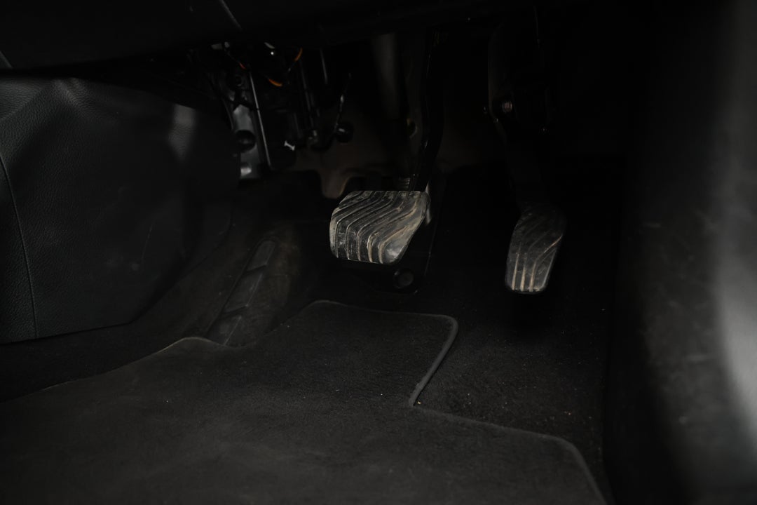 2019 Nissan Qashqai St-l, Automatic, 103935 km, Pedals and Footmat