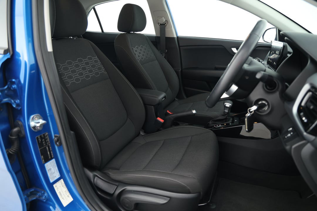 2021 Kia Rio Sport, Automatic, 12076 km, Right Side Front Door Cabin View