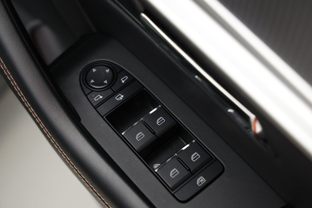2024 Mazda Cx-60 G40e Gt Hybrid, Automatic, 22457 km, Drivers Side Door Panel Controls