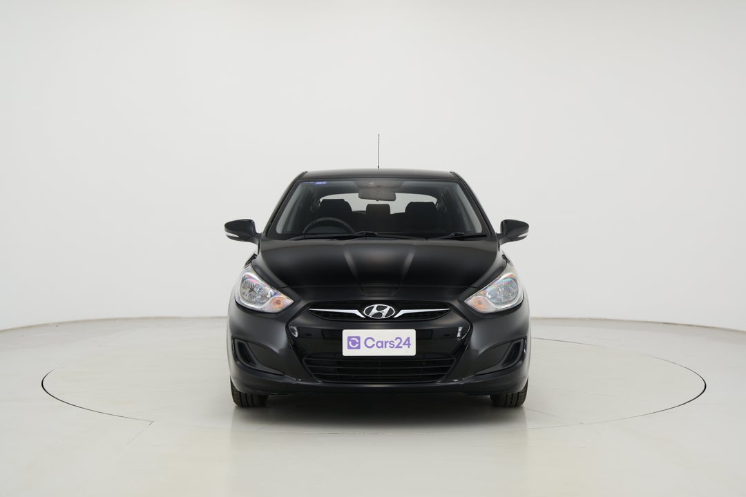 2014 Hyundai Accent Active, Automatic, 109379 km, Front View