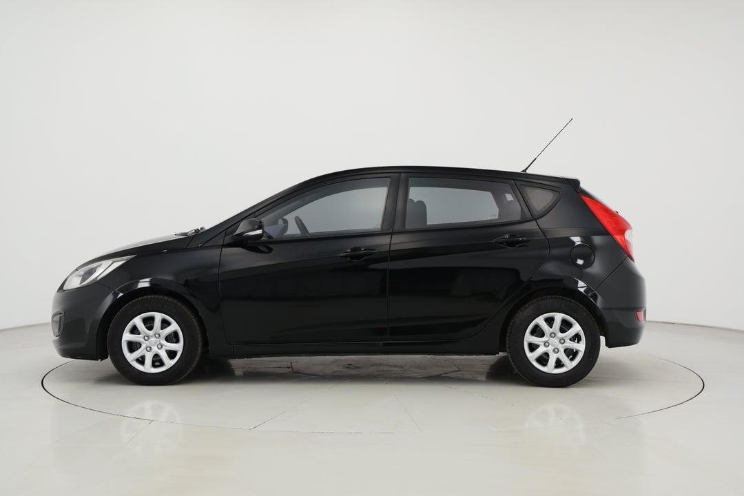 2014 Hyundai Accent Active, Automatic, 109379 km, Left Side View