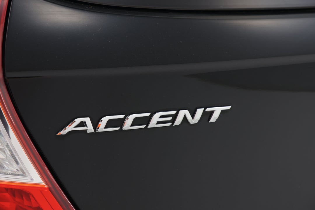 2014 Hyundai Accent Active, Automatic, 109379 km, Badge (Boot Left Side)