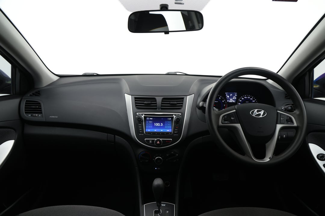 2014 Hyundai Accent Active, Automatic, 109379 km, Dashboard View