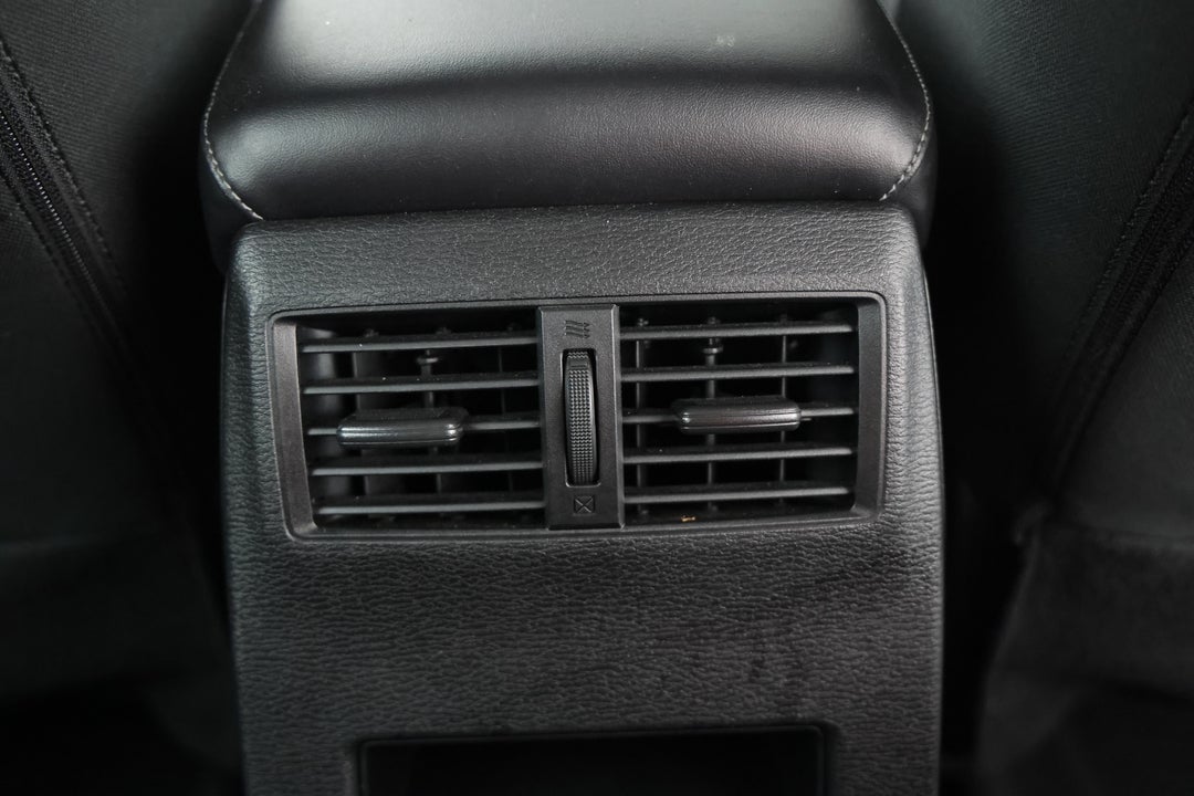 2024 Mitsubishi Outlander Es 7 Seat (2WD), Automatic, 27208 km, Rear A/C Vent