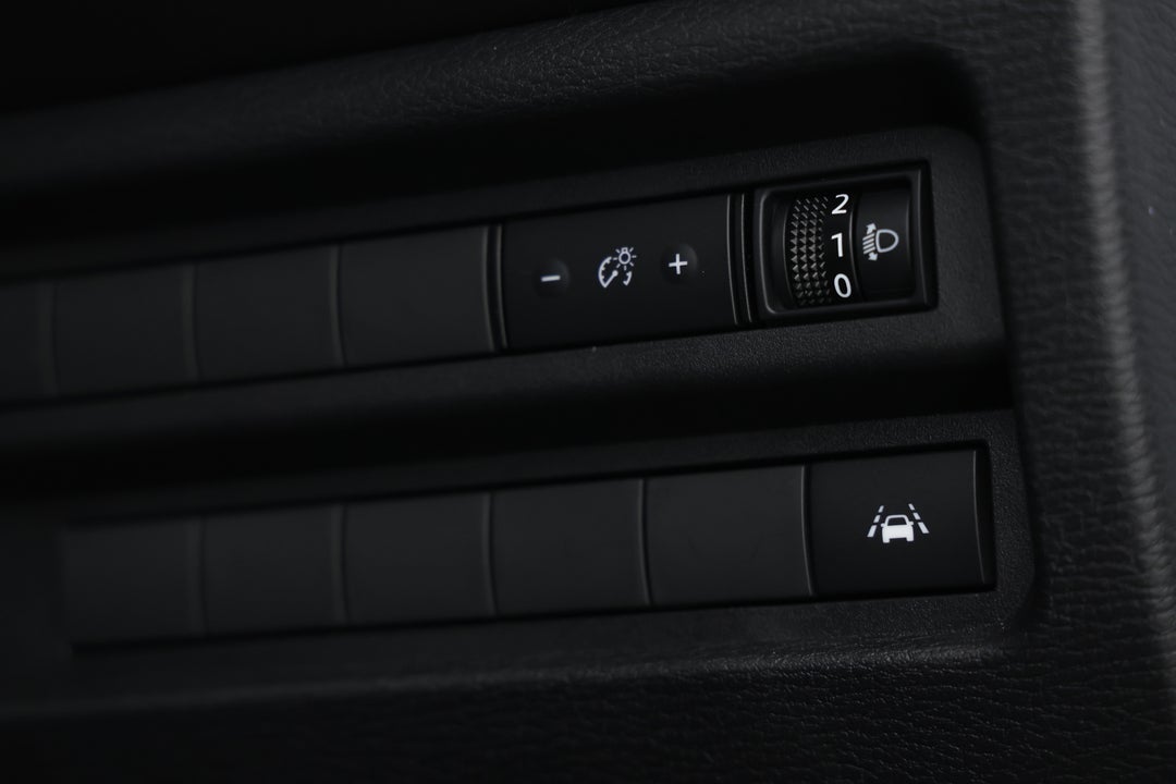 2024 Mitsubishi Outlander Es 7 Seat (2WD), Automatic, 27208 km, Utility Switches/Buttons