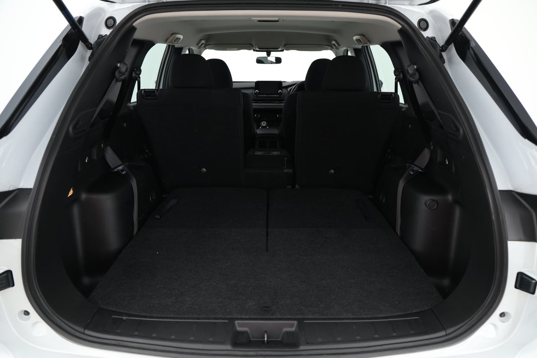 2024 Mitsubishi Outlander Es 7 Seat (2WD), Automatic, 27208 km, Boot Inside View