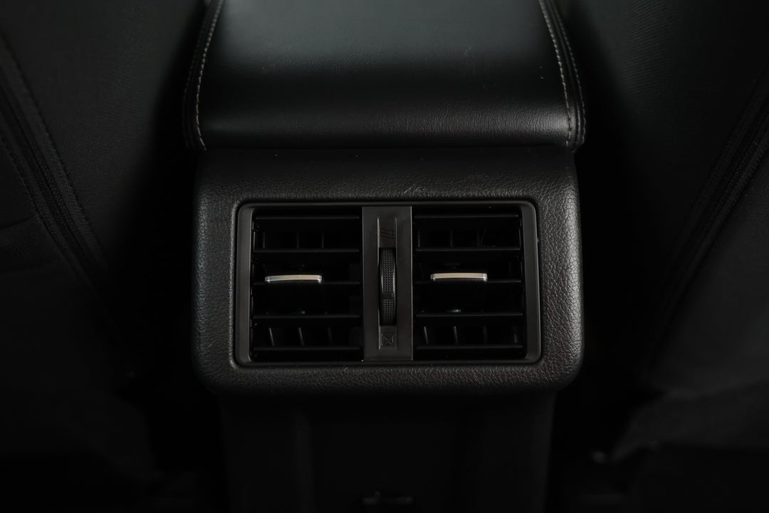 2021 Mitsubishi Outlander Es 7 Seat (2WD), Automatic, 82352 km, Rear A/C Vent