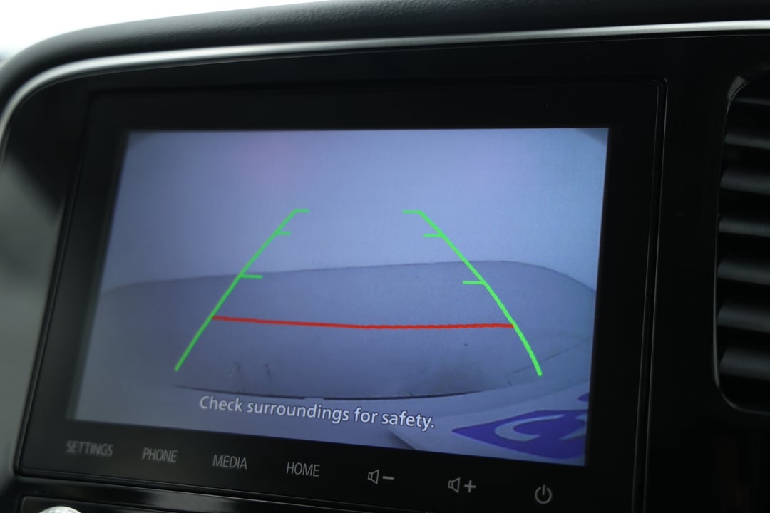 2021 Mitsubishi Outlander Es 7 Seat (2WD), Automatic, 82352 km, Parking Camera