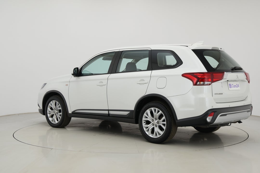 2021 Mitsubishi Outlander Es 7 Seat (2WD), Automatic, 82352 km, Left Back Diagonal (45- Degree) View