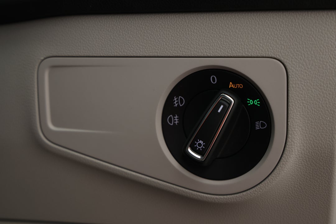 2020 Volkswagen Tiguan 162 Tsi Highline, Automatic, 75127 km, Utility Switches/Buttons