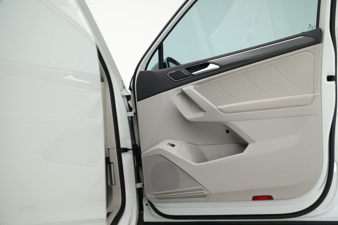 2020 Volkswagen Tiguan 162 Tsi Highline, Automatic, 75127 km, Speaker View