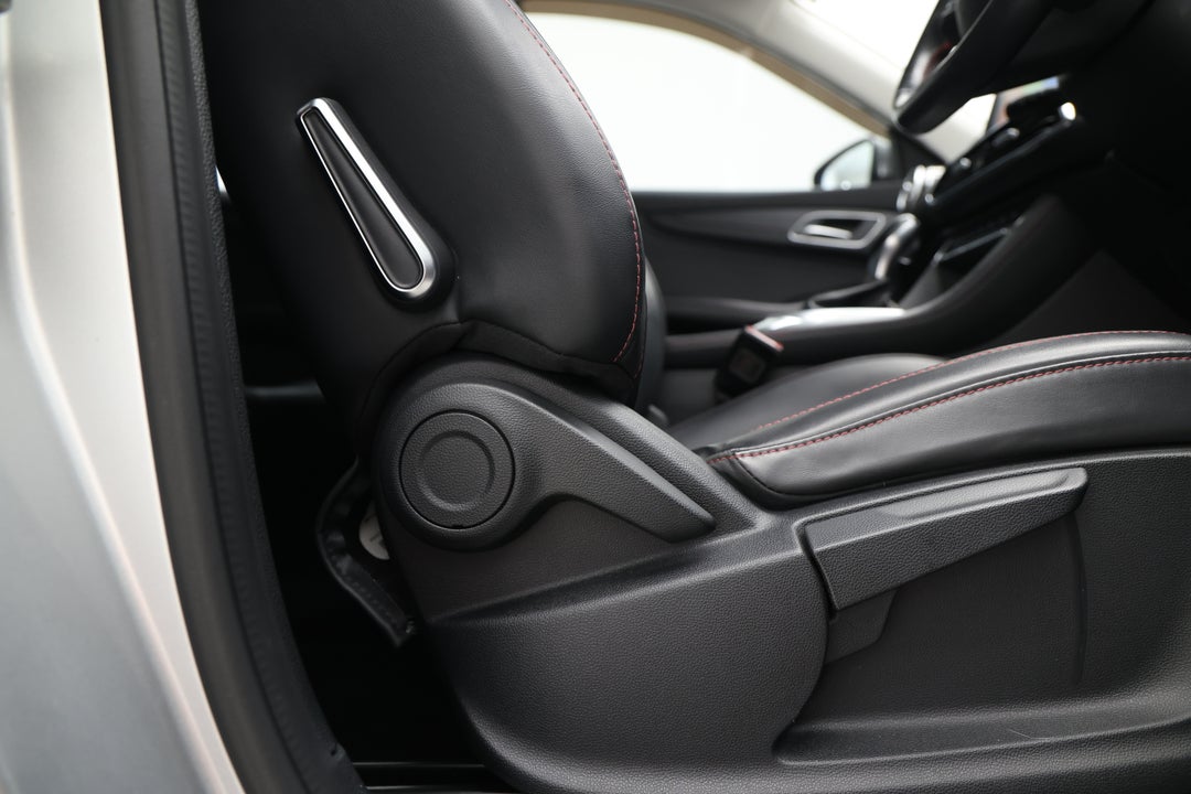 2022 MG HS Excite X, Automatic, 46802 km, Drivers Side Adjustment Panel