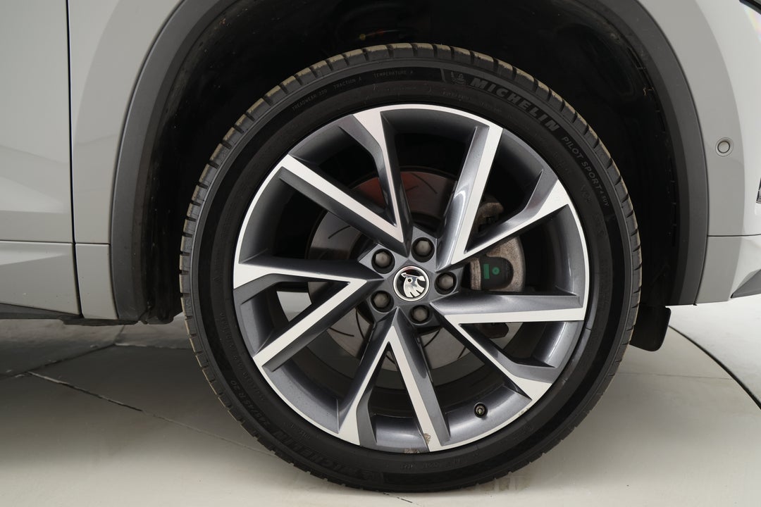 2020 SKODA Kodiaq 132 Tsi Sportline (4x4), Automatic, 87638 km, Right Front Wheel