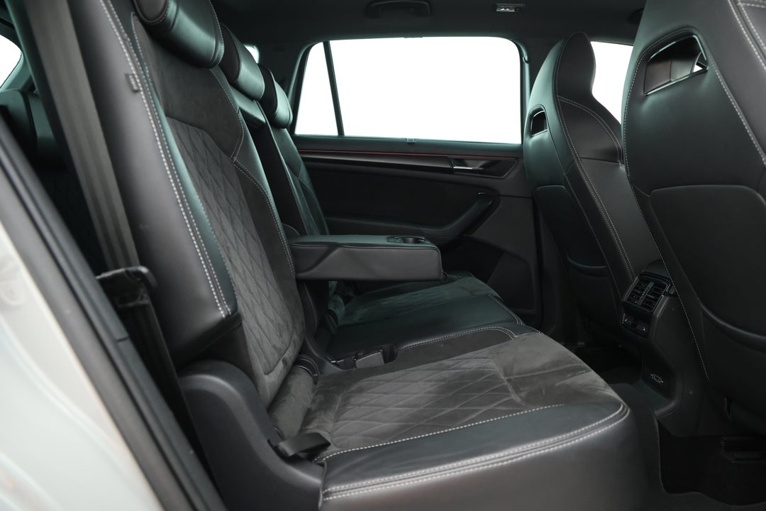 2020 SKODA Kodiaq 132 Tsi Sportline (4x4), Automatic, 87638 km, Right Side Rear Door Cabin View