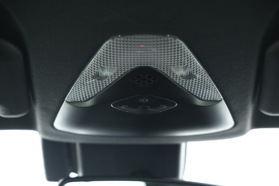 2017 Toyota C-HR (AWD), Automatic, 69255 km, On-Roof Controls/Sunglass holder