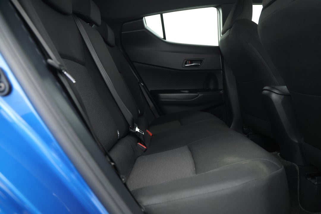 2017 Toyota C-HR (AWD), Automatic, 69255 km, Right Side Rear Door Cabin View