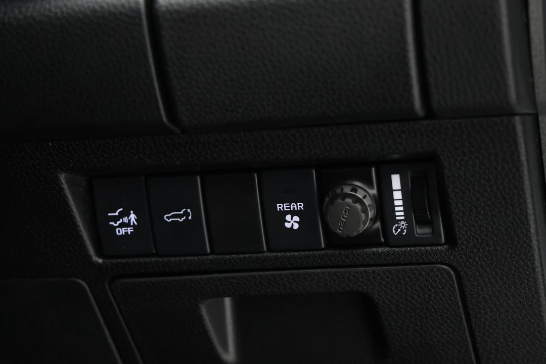 2023 Isuzu MU-X Ls-u (4x4), Automatic, 44711 km, Utility Switches/Buttons