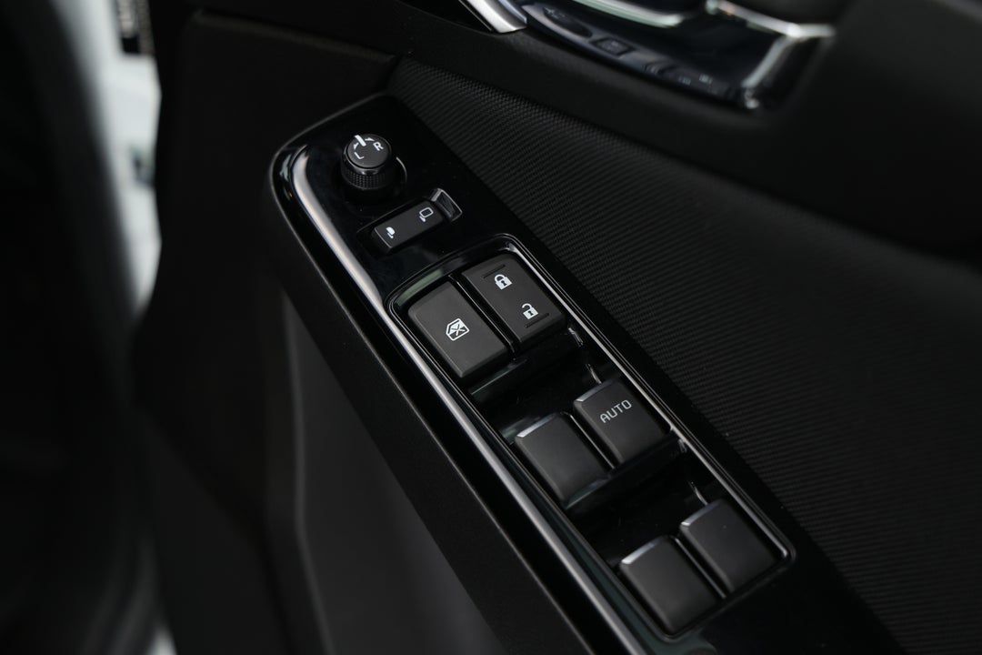 2023 Isuzu MU-X Ls-u (4x4), Automatic, 44711 km, Drivers Side Door Panel Controls