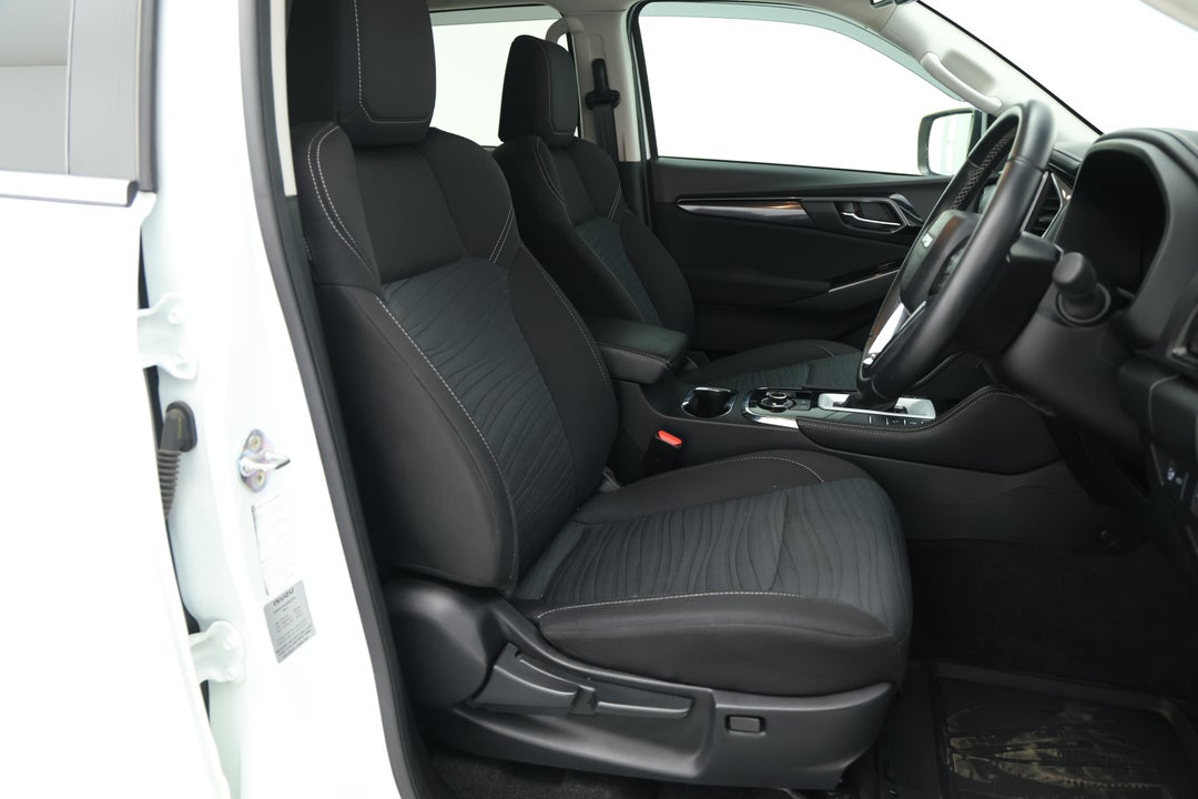 2023 Isuzu MU-X Ls-u (4x4), Automatic, 44711 km, Right Side Front Door Cabin View