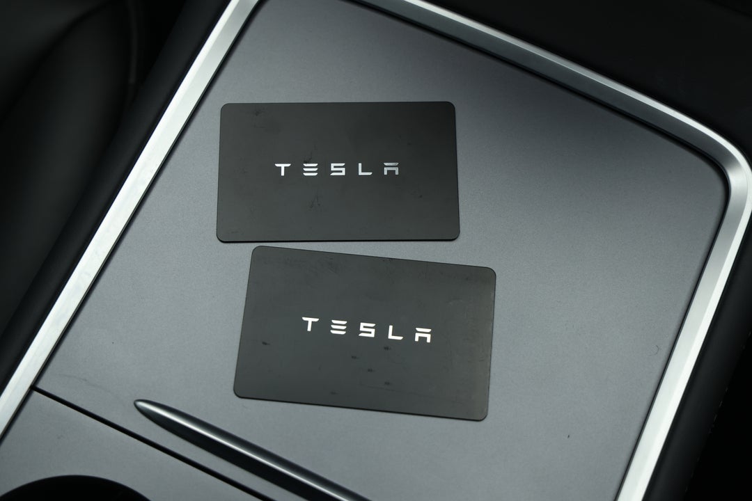 2023 Tesla Model Y Rear-wheel Drive, Automatic, 29917 km, Key Close-up