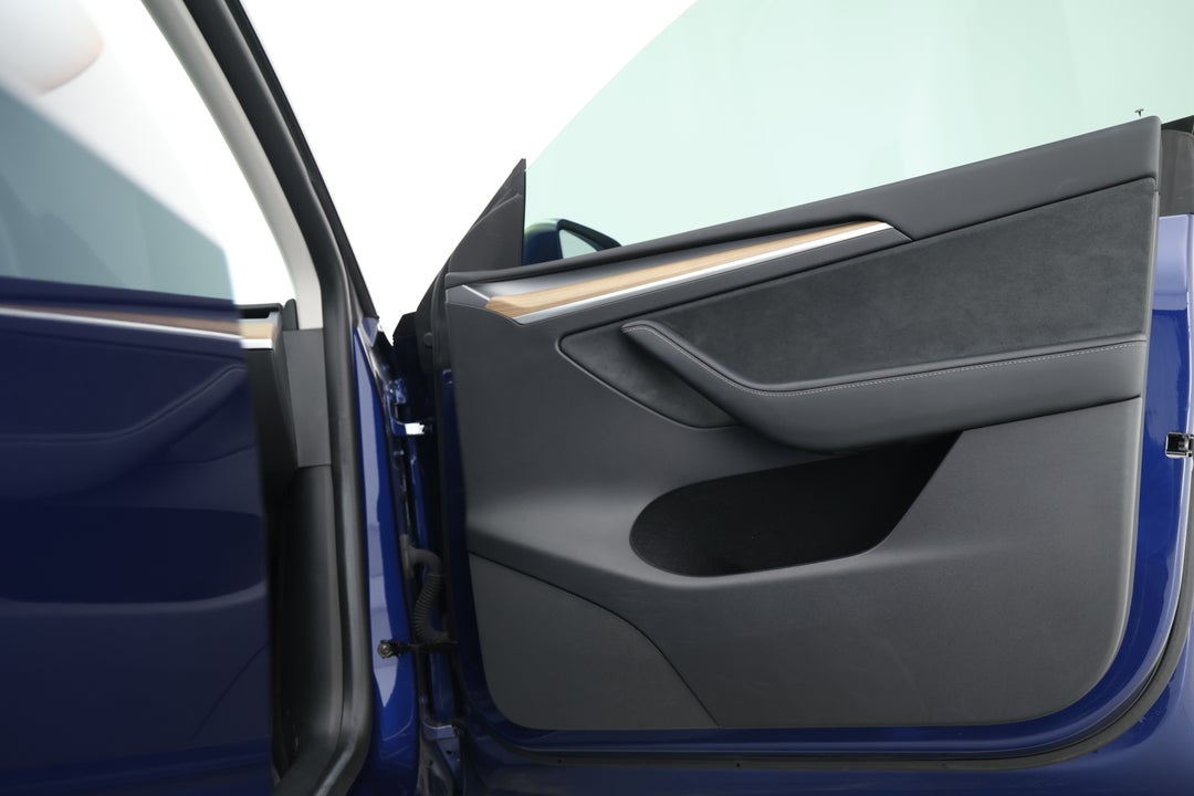 2023 Tesla Model Y Rear-wheel Drive, Automatic, 29917 km, Speaker View