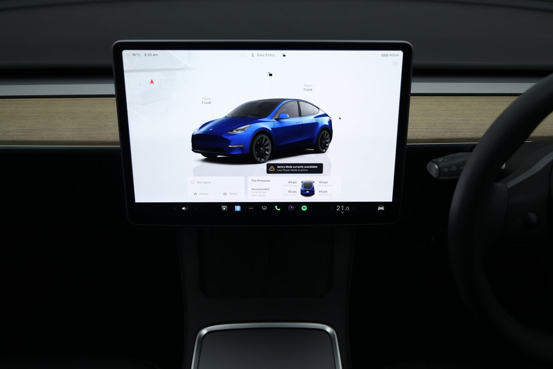 2023 Tesla Model Y Rear-wheel Drive, Automatic, 29917 km, Center Console