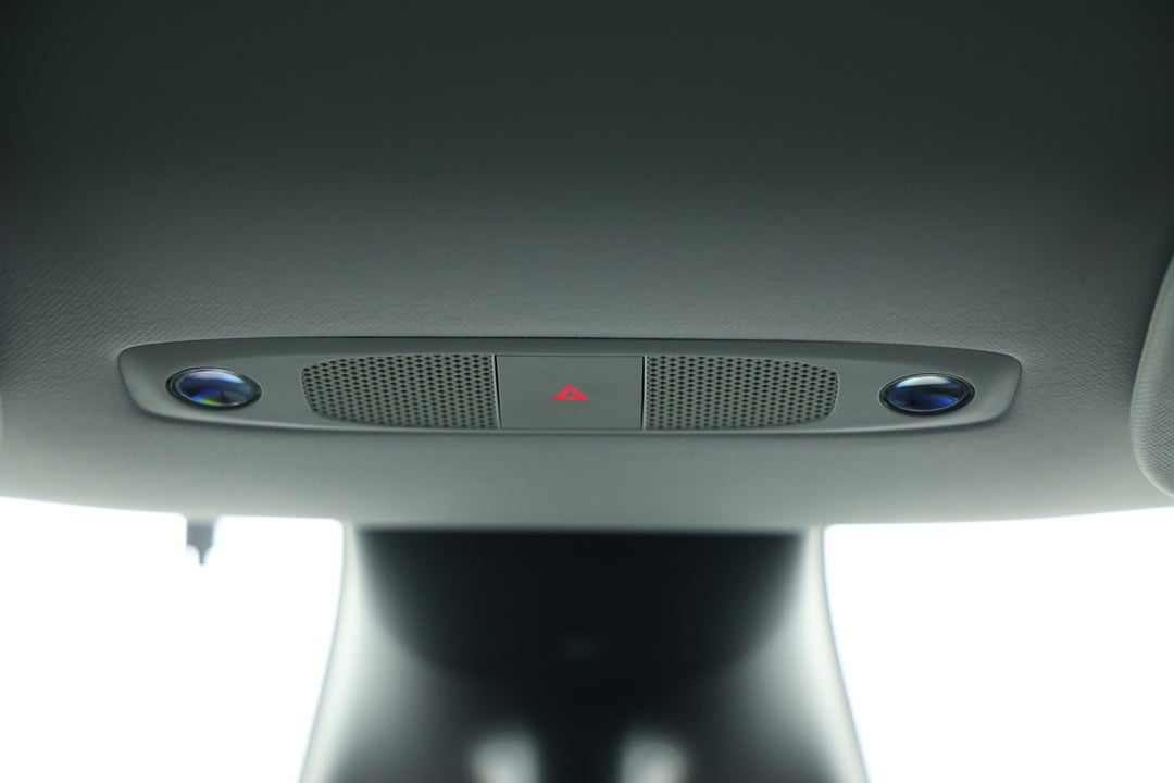 2023 Tesla Model Y Rear-wheel Drive, Automatic, 29917 km, On-Roof Controls/Sunglass holder