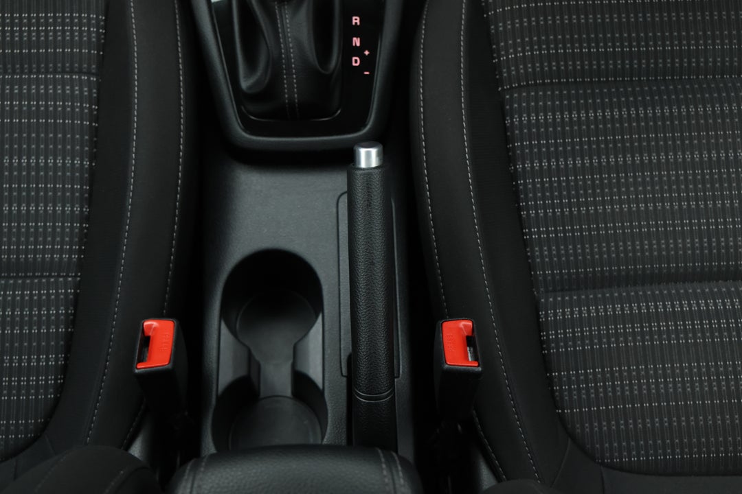 2022 Kia Stonic Sport, Automatic, 64307 km, Handbrake