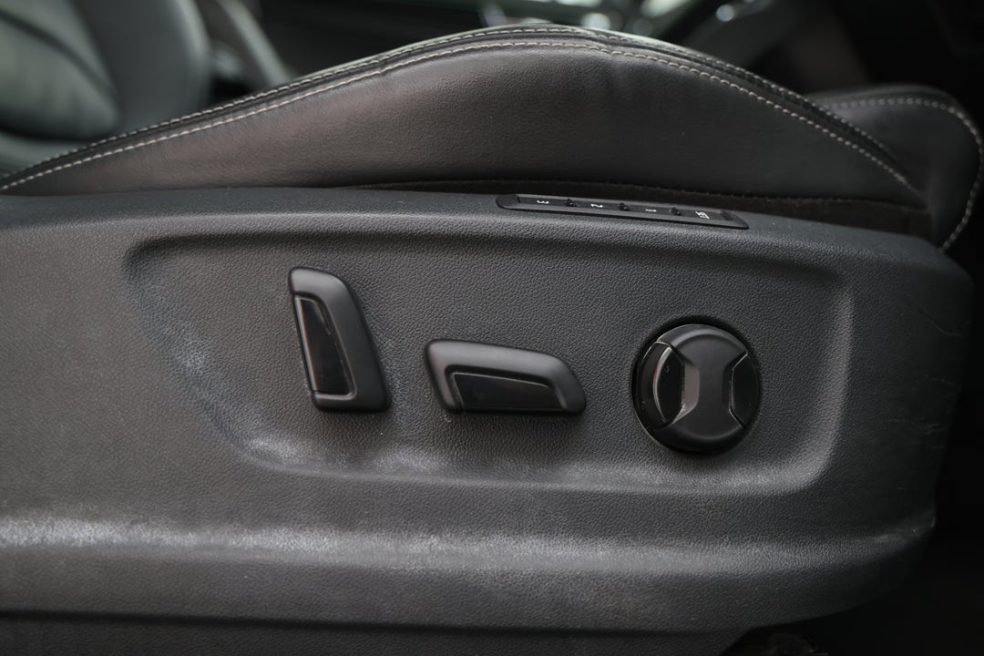 2017 SKODA Kodiaq 132 Tsi (4x4), Automatic, 107607 km, Drivers Side Adjustment Panel