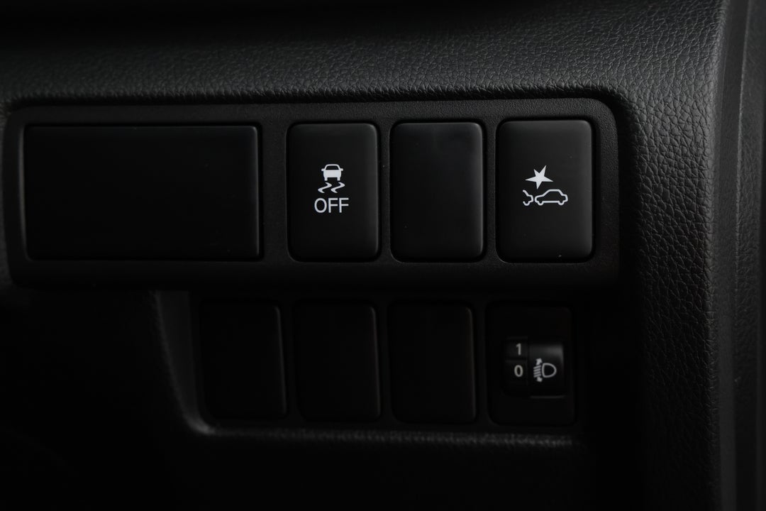 2021 Mitsubishi Eclipse Cross Es (2WD), Automatic, 65045 km, Utility Switches/Buttons