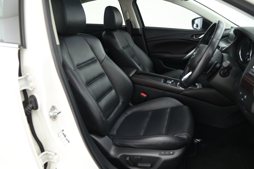 2017 Mazda 6 Gt, Automatic, 72940 km, Right Side Front Door Cabin View