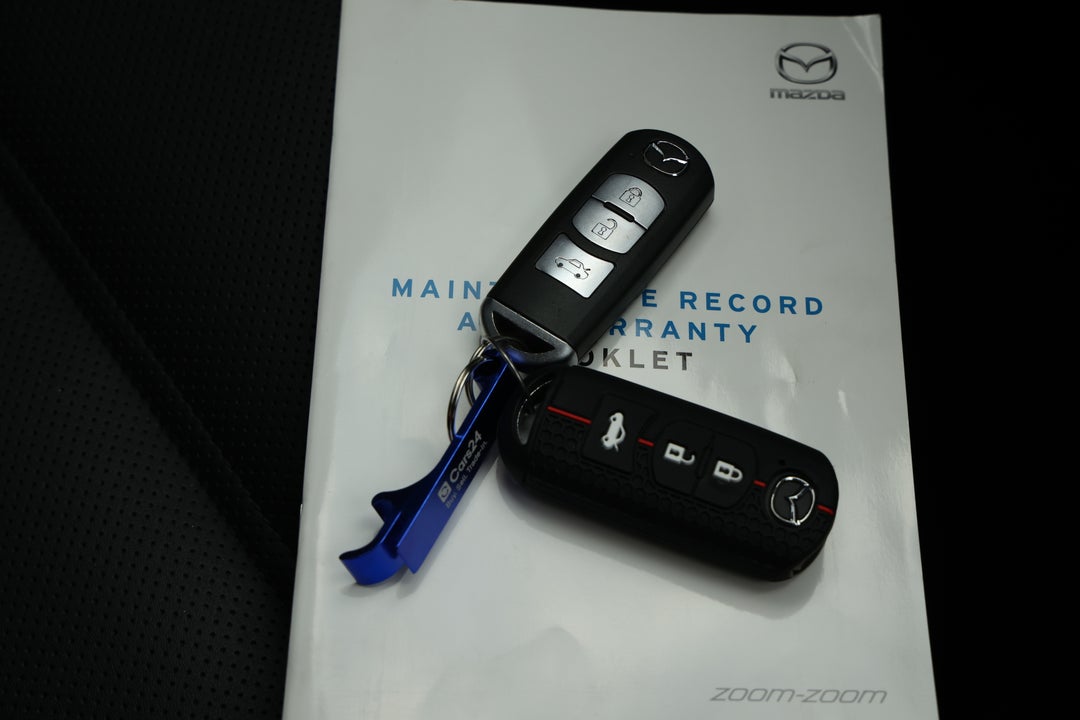 2017 Mazda 6 Gt, Automatic, 72940 km, Key Close-up