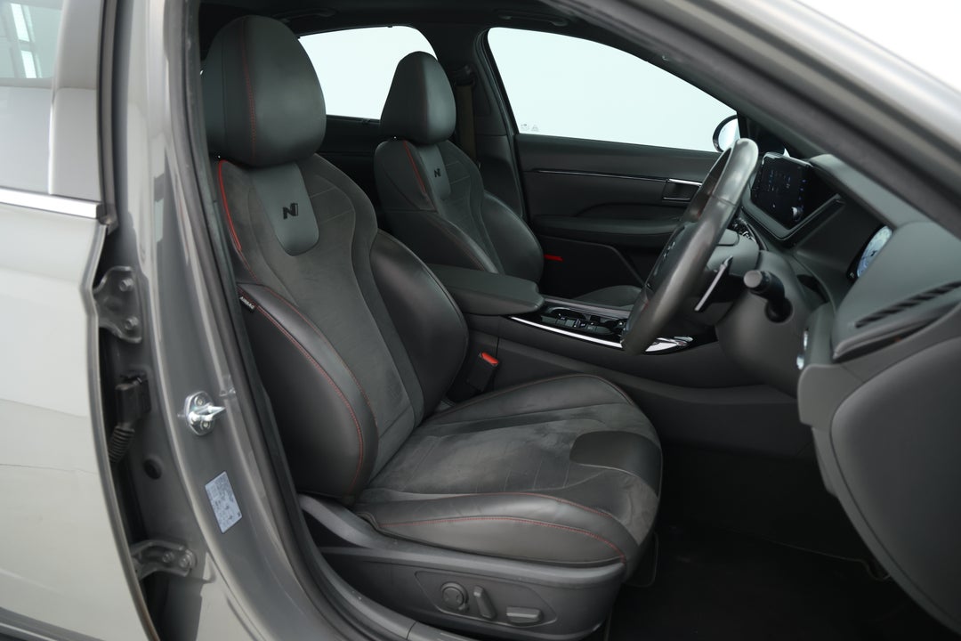 2022 Hyundai Sonata N Line, Automatic, 95964 km, Right Side Front Door Cabin View